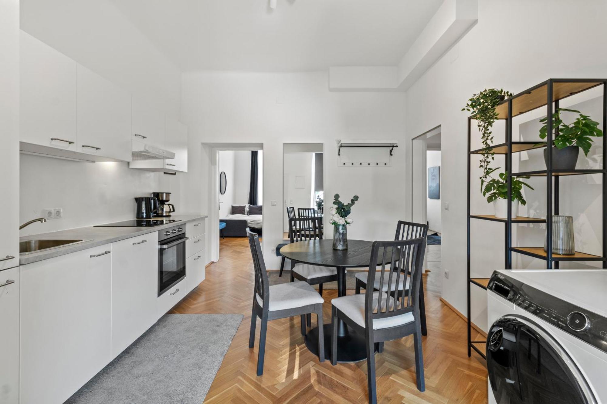 Balcony Apartment, 4 Min To U3 Zipperer Strasse * Wenen
