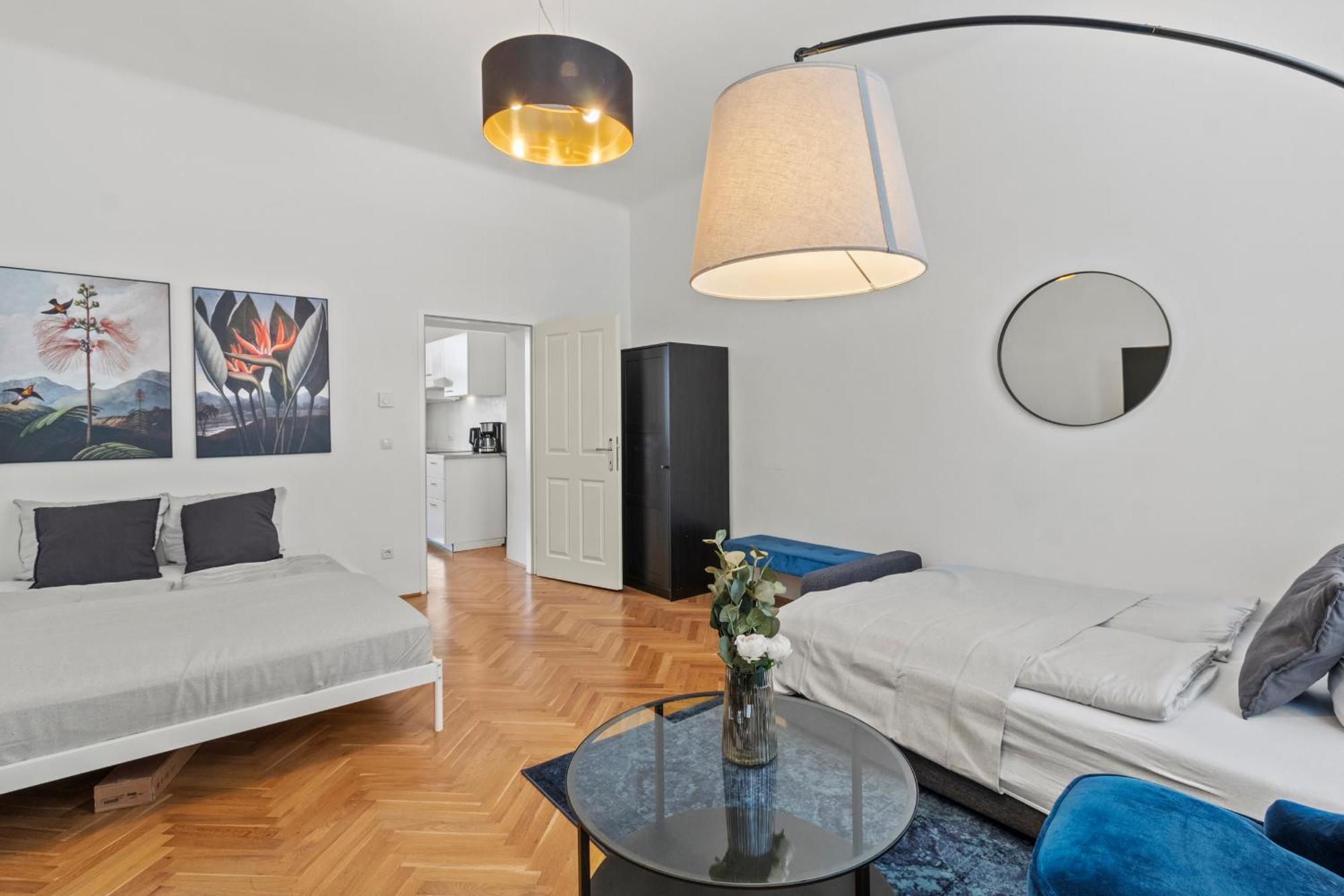 Balcony Apartment, 4 Min To U3 Zipperer Strasse Appartement *