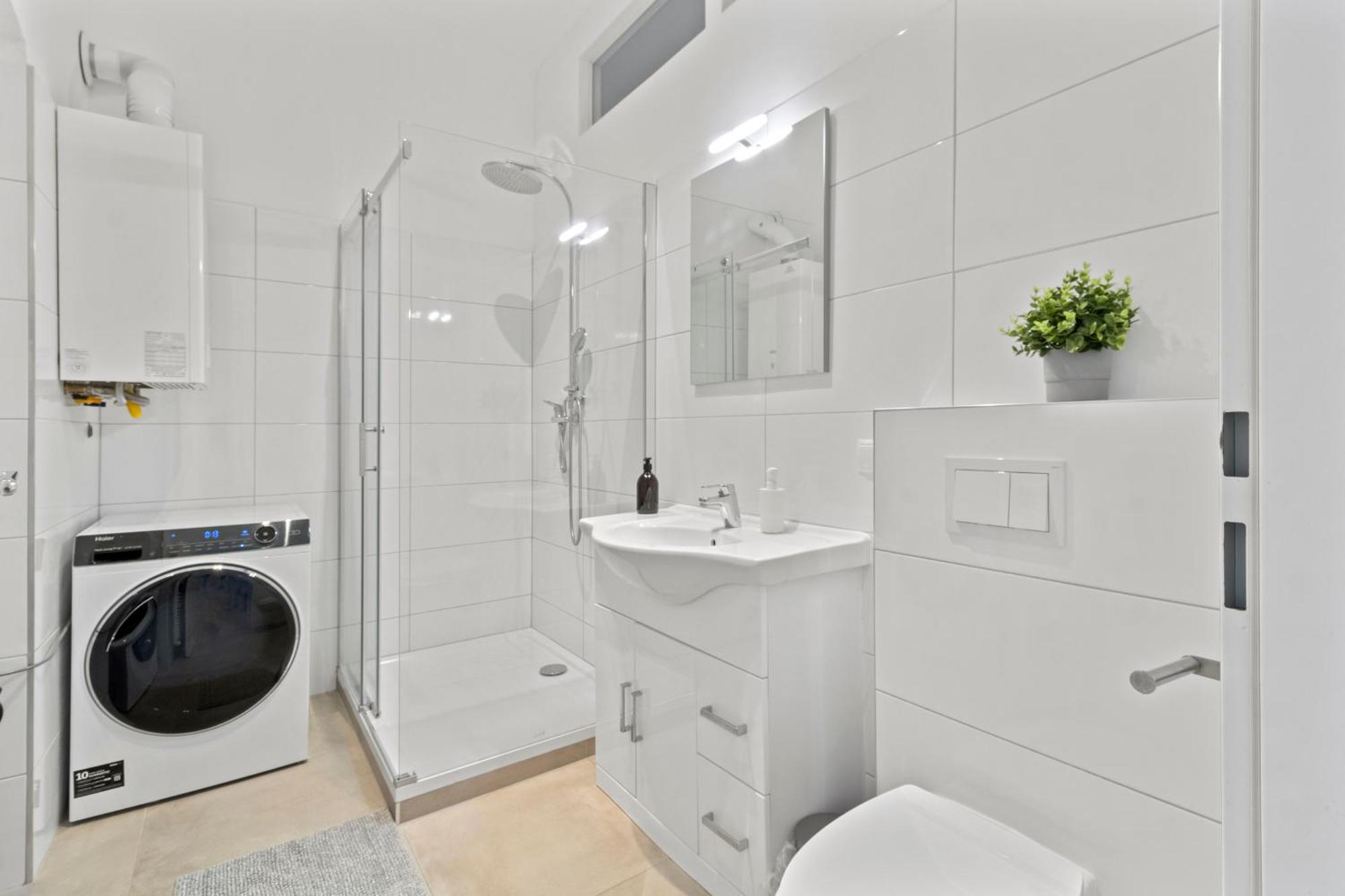 Balcony Apartment, 4 Min To U3 Zipperer Strasse Appartement