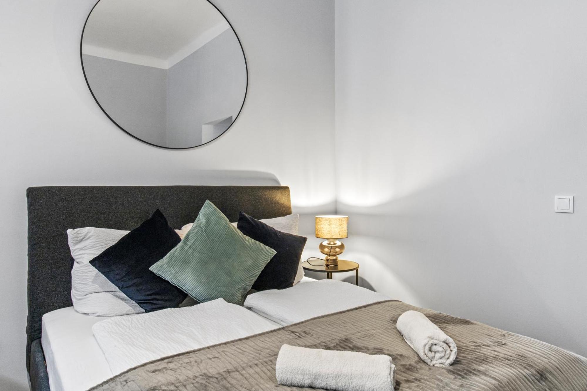 Balcony Apartment, 4 Min To U3 Zipperer Strasse * Wien