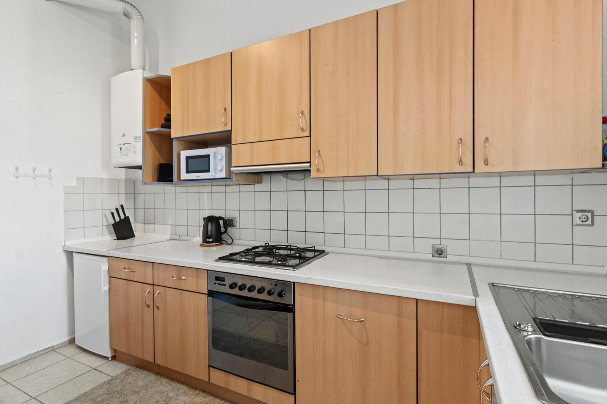 Balcony Apartment, 4 Min To U3 Zipperer Strasse Wien
